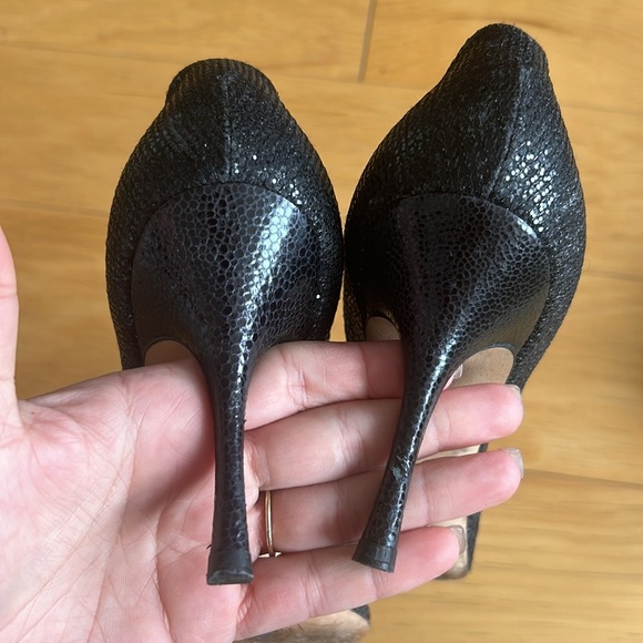 Jimmy Choo shimmer peep toe heels - Picture 4 of 5